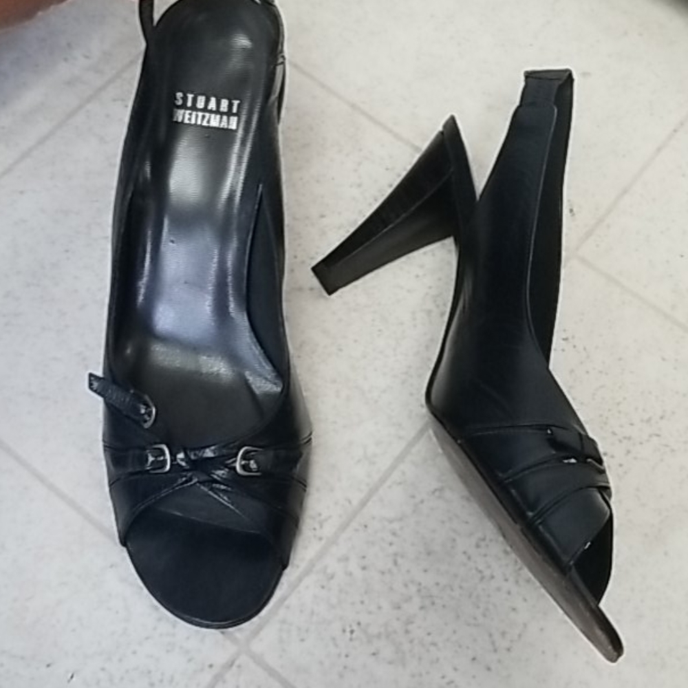 STUART WEITZMAN navy peep toe slingbacks